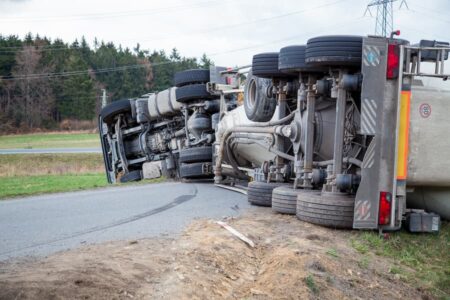 How Can a Truck Accident Lawyer Help You?